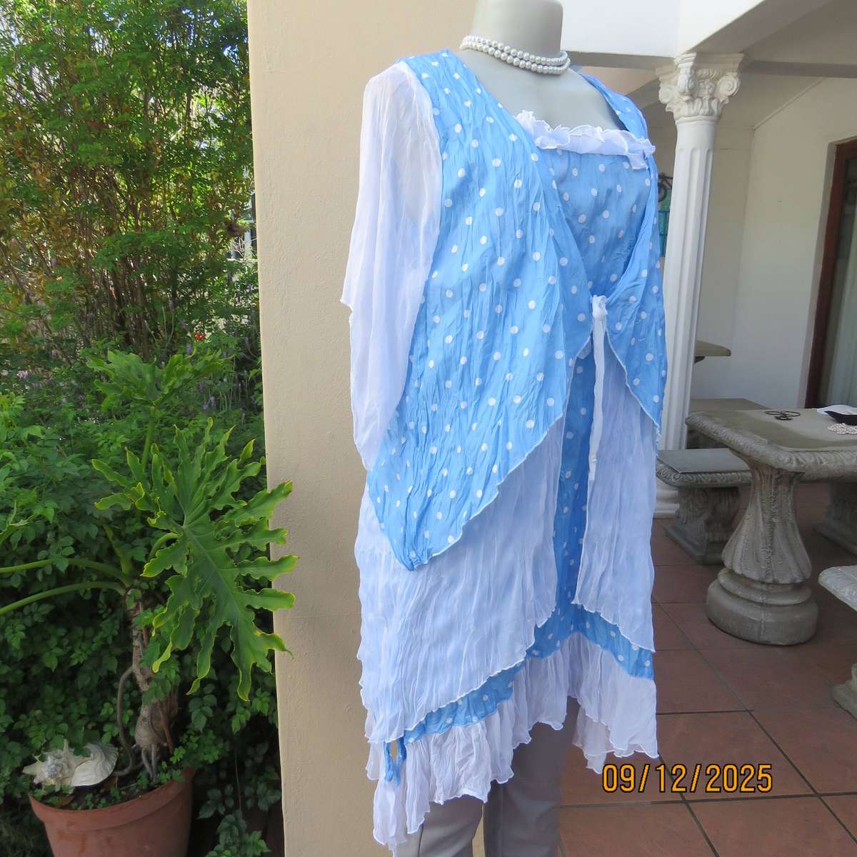 Skyblue white polkadot 2 pc long top in creased polyester-netting. Size 38