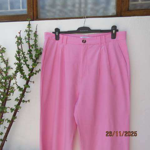 WOOLWORTHS cotton-rayon flamingo pink straight legged pants in size 42