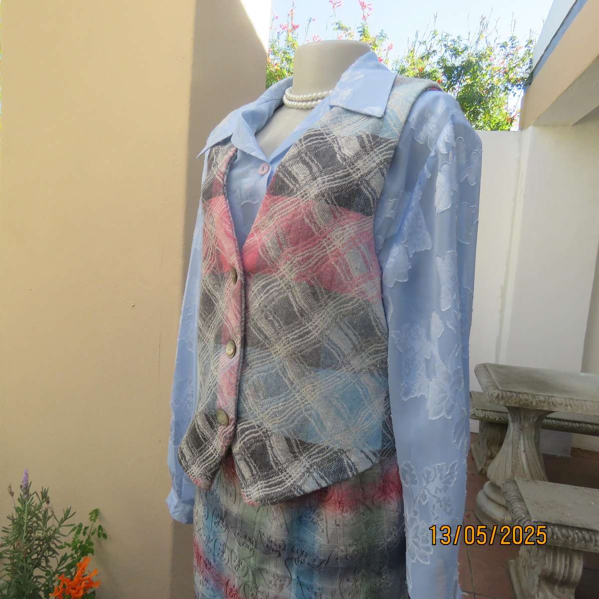 Warm woolen boutique made waistcoat size 36 in pink-blue-grey geometric print.