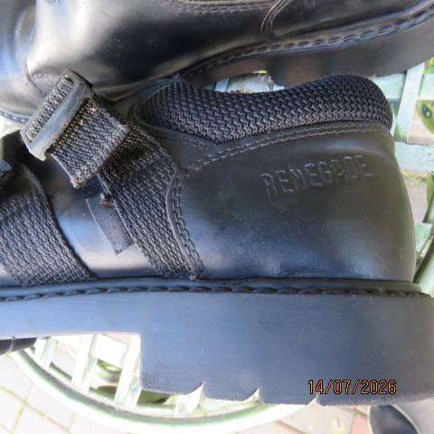 RENEGADE men's black shoes with easy closure and thick soles, size 10.5