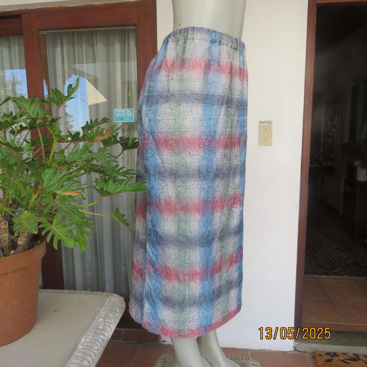Silky poly-rayon long straight lined heart embroidered pink-blue-green skirt size 36