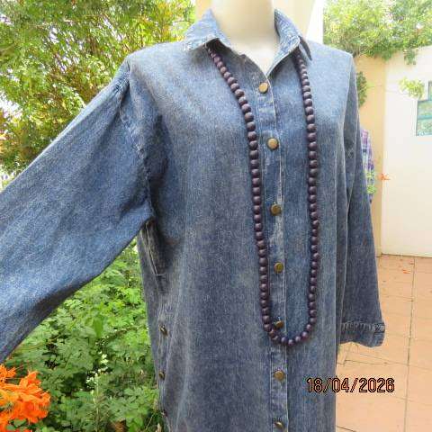 New Feeling blue denim long sleeve coat style button down ankle length dress size 38