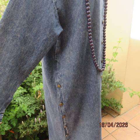 New Feeling blue denim long sleeve coat style button down ankle length dress size 38