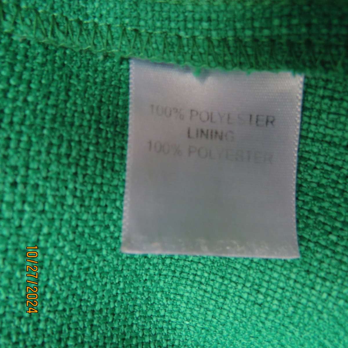 Amazing ML CLASSICS emerald green short sleeve tailored jacket.Size 40. Three button closure. As new