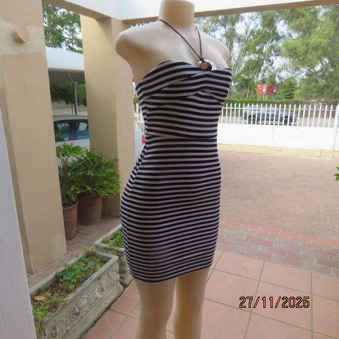 Black and white horizontal striped strapless bodycon dress in stretch polyester size 30