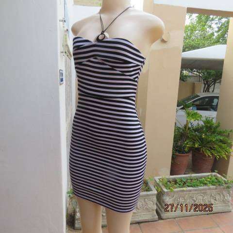Black and white horizontal striped strapless bodycon dress in stretch polyester size 30