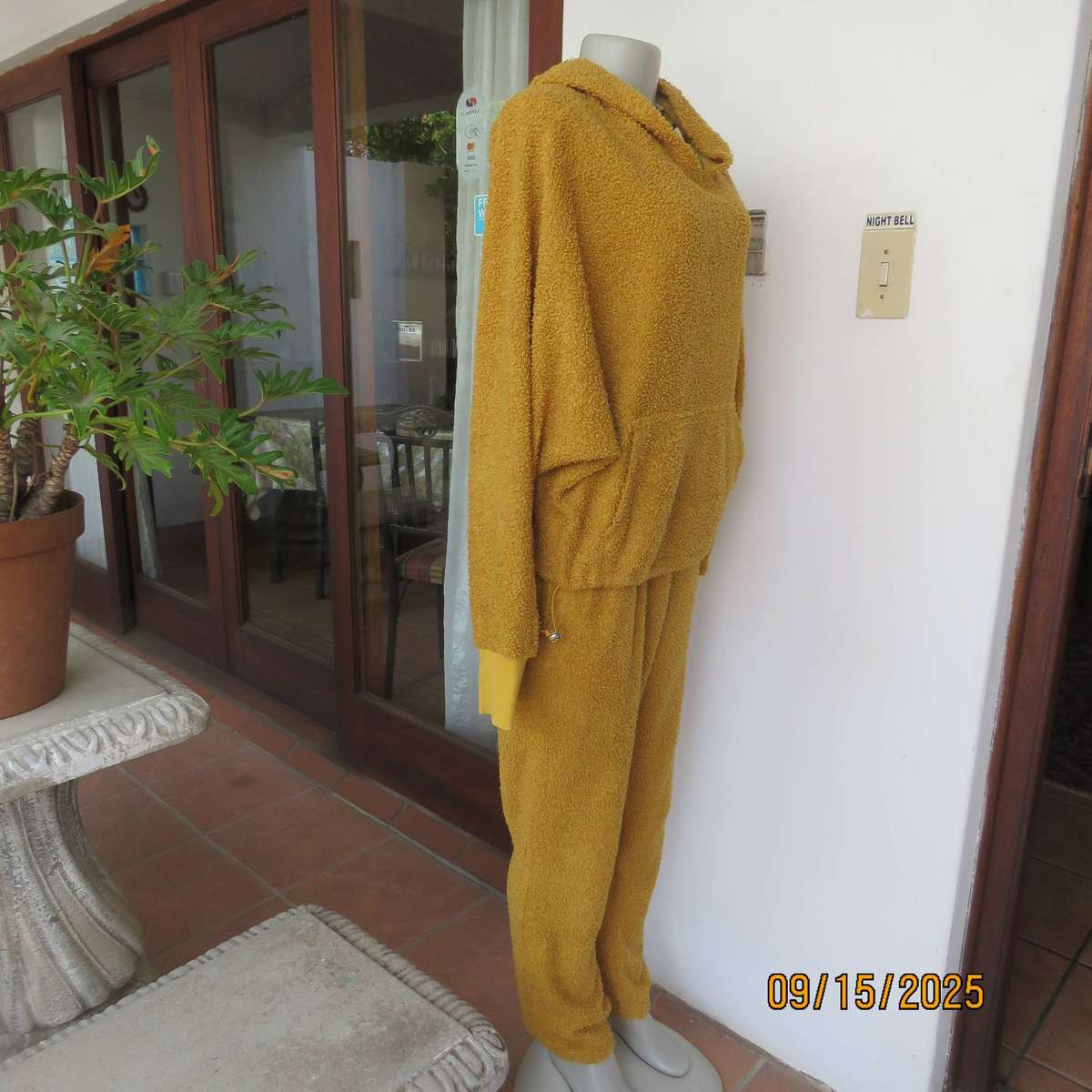 LE COUTURE mustard colour 2 pc pants and hooded batwing jacket. Size 38-40