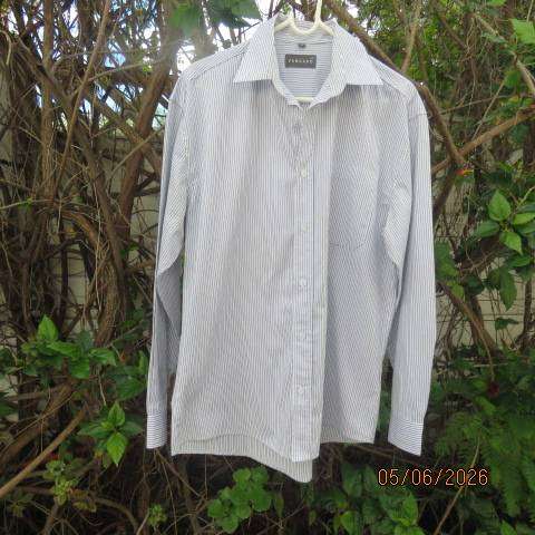 VANGARD men's pale blue polycotton shirt with thin stripes, size medium -108cm chest
