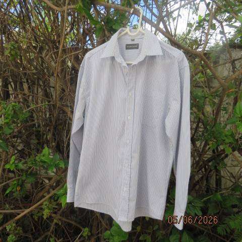 VANGARD men's pale blue polycotton shirt with thin stripes, size medium -108cm chest