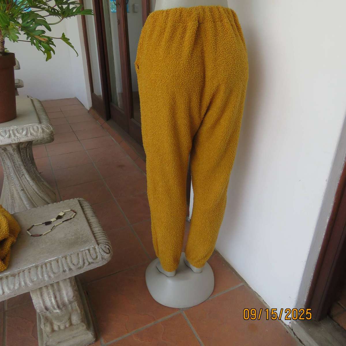 LE COUTURE mustard colour 2 pc pants and hooded batwing jacket. Size 38-40