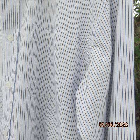 VANGARD men's pale blue polycotton shirt with thin stripes, size medium -108cm chest