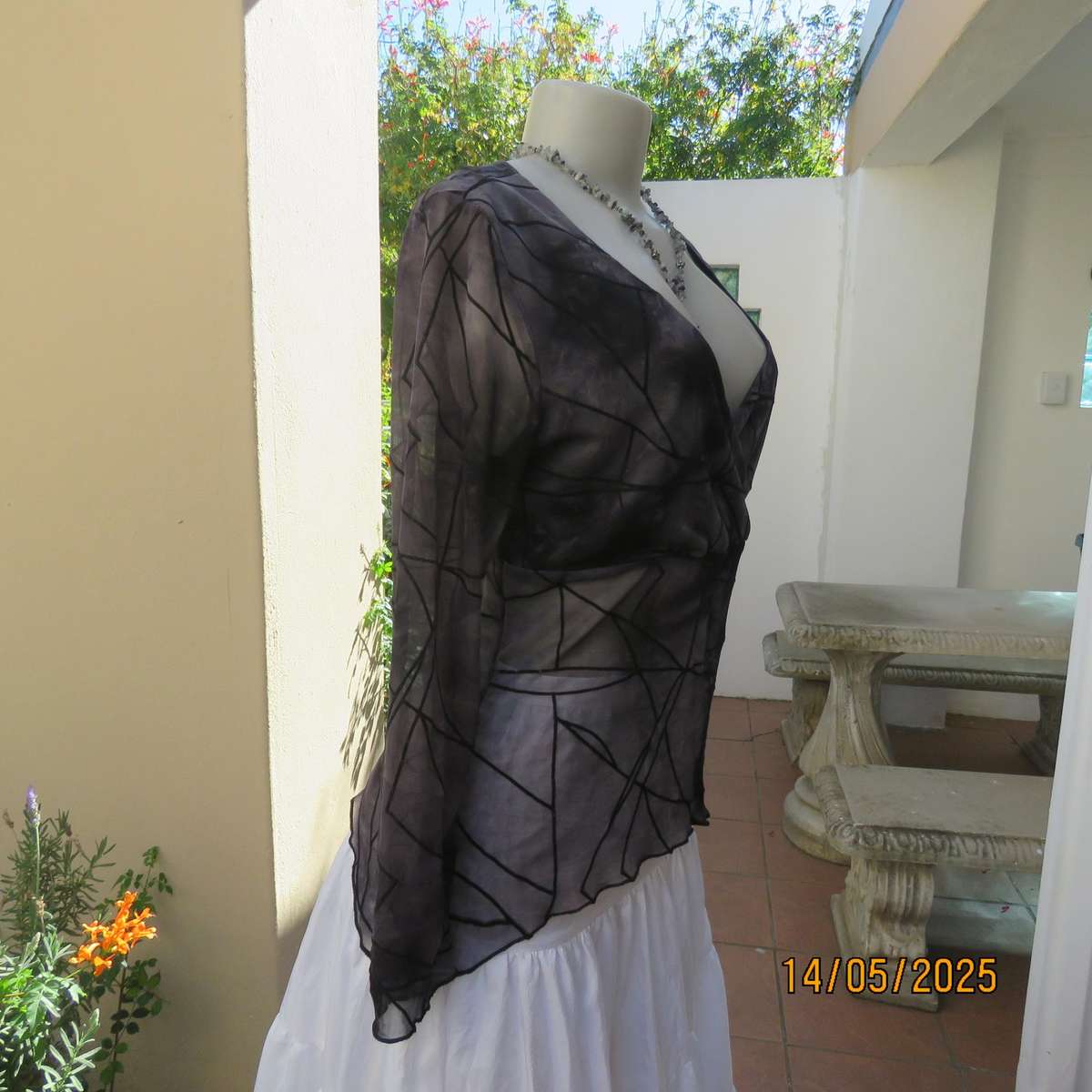 OASIS glamour sheer polyester long sleeve top in greys. Black embossed lines. Size 38