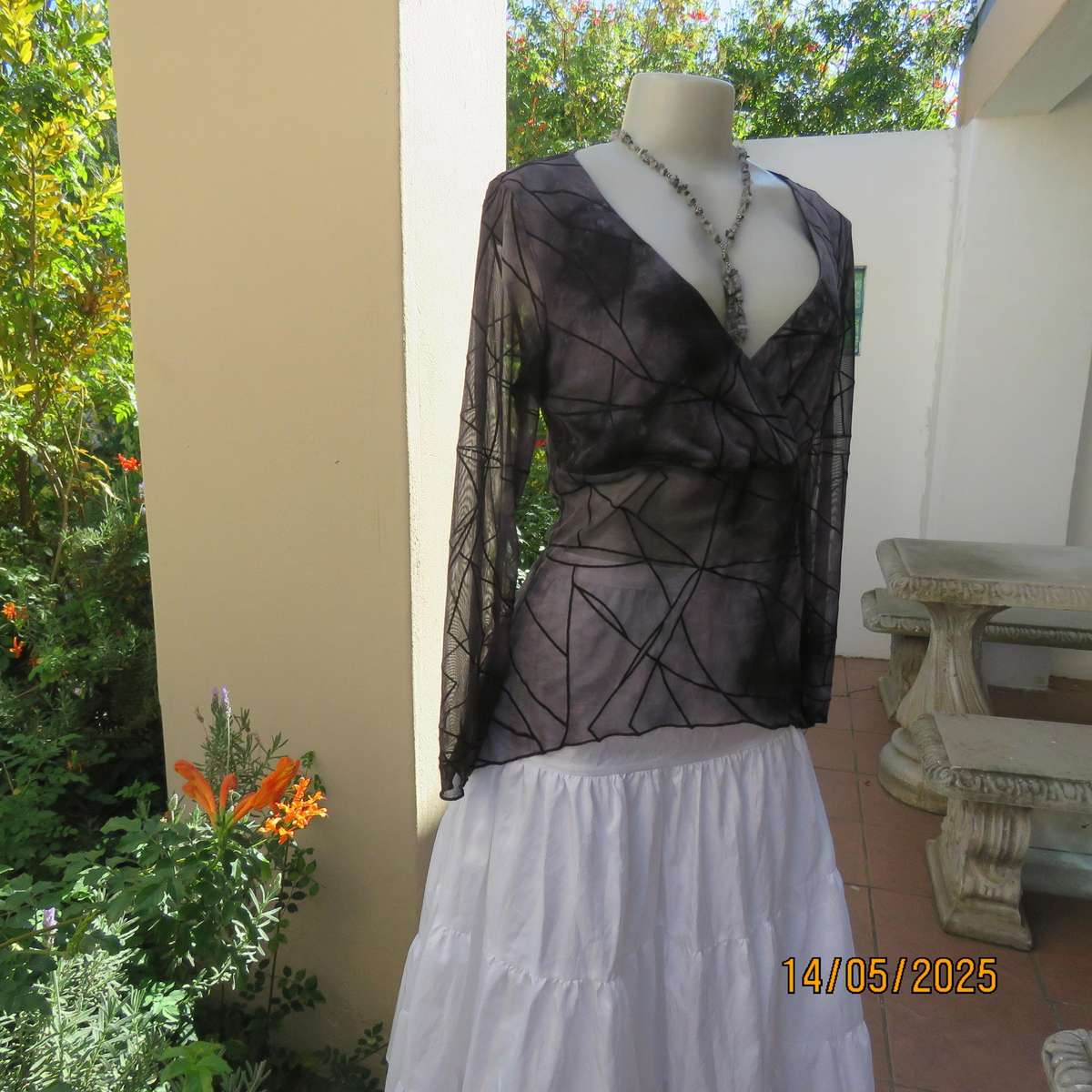 OASIS glamour sheer polyester long sleeve top in greys. Black embossed lines. Size 38