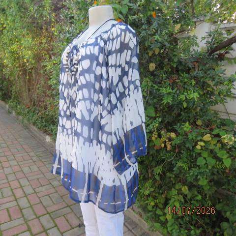 QUEENSPARK two layer sheer navy-white top with wide elasticated neckline size 42-44