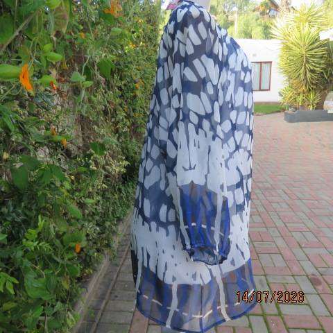 QUEENSPARK two layer sheer navy-white top with wide elasticated neckline size 42-44
