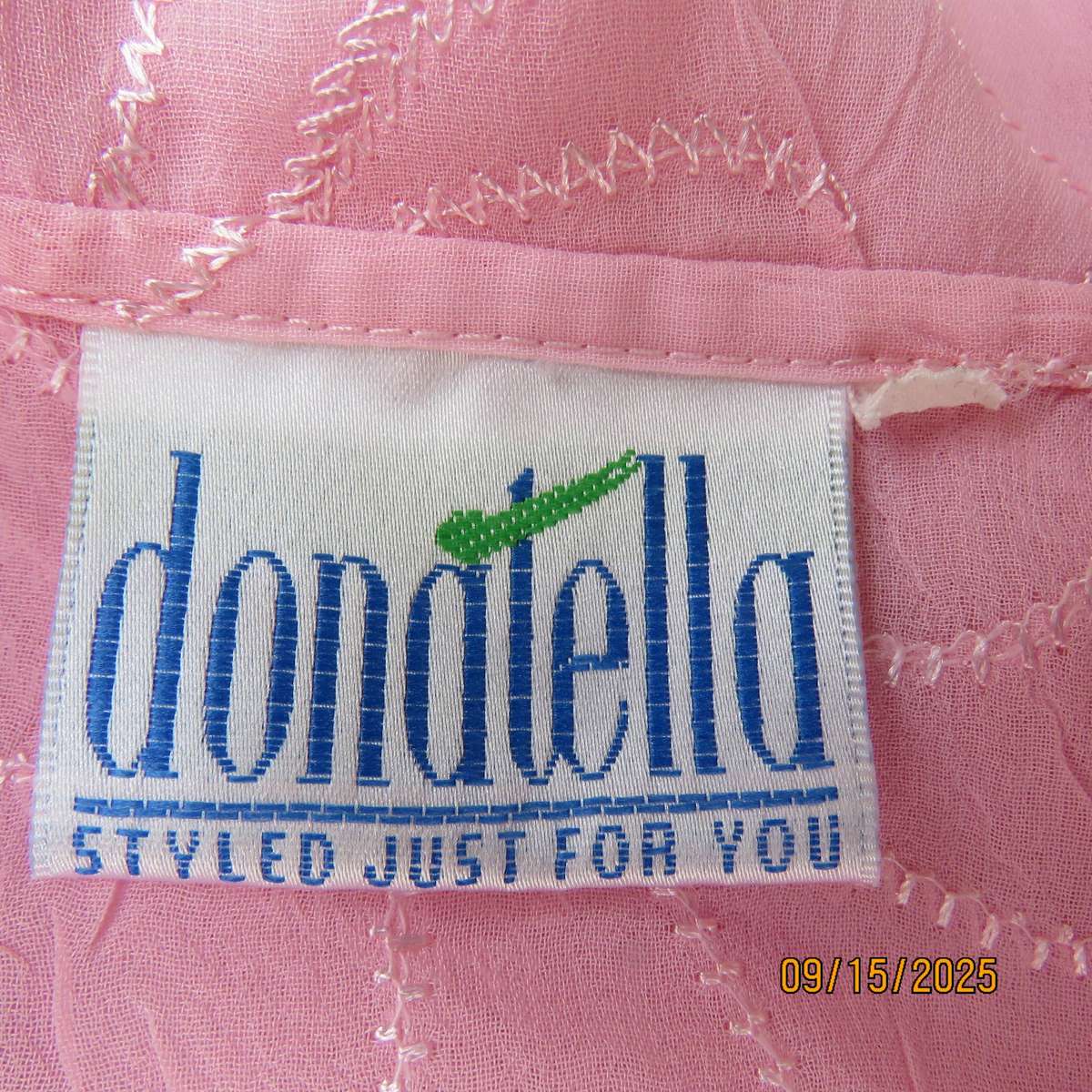 DONATELLA carnation pink embroidered slightly creased top size 46.