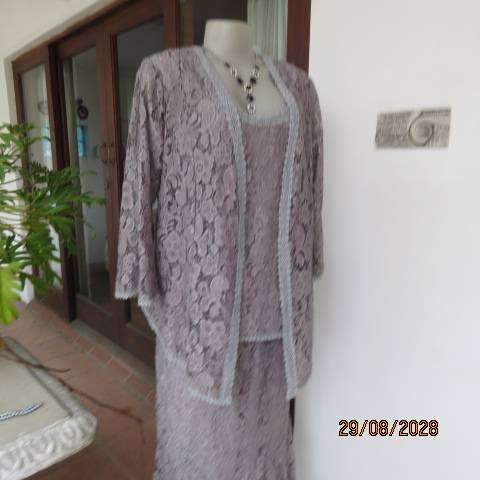 Pebbles luxury silver-grey lace maxi outfit with lined skirt, top and long sleeve jacket size 42