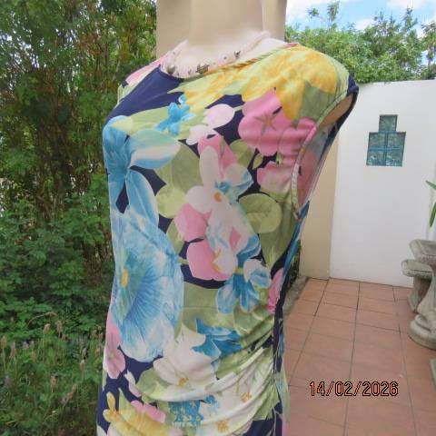 JUDY'S PRIDE floral stretch soft polyester slip over dress with side gathering. Size 36