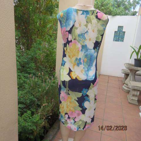 JUDY'S PRIDE floral stretch soft polyester slip over dress with side gathering. Size 36