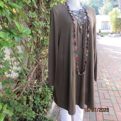 EDITION dark olive green long stretch viscose top with braided front V and long sleeves size 46