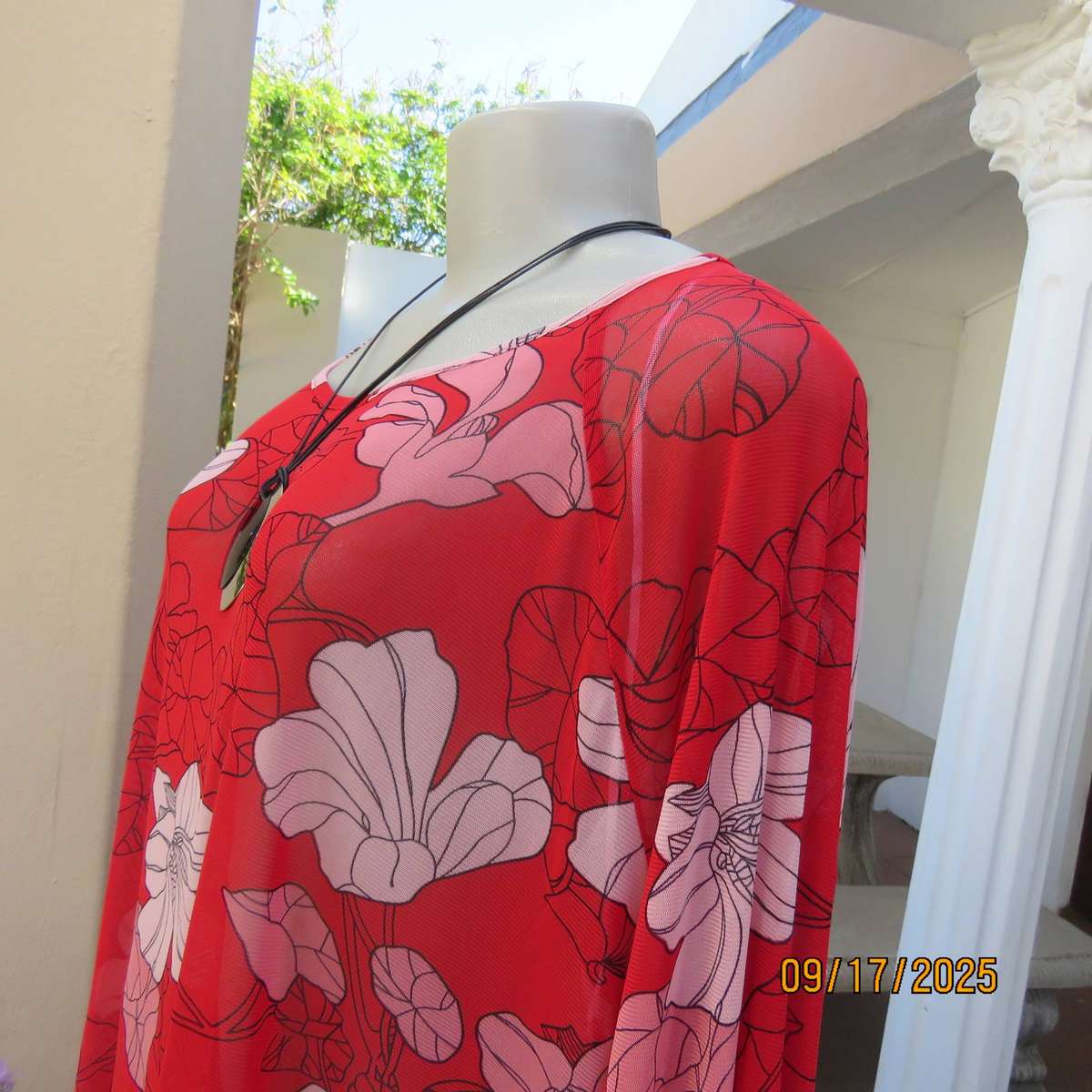 CONTEMPO sheer stretch polyester long sleeve red with bold floral print top size 46