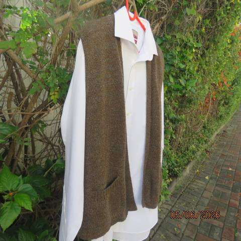 Men's medium brown acrylic knitted sleeveless open waistcoat with 2 front pockets
