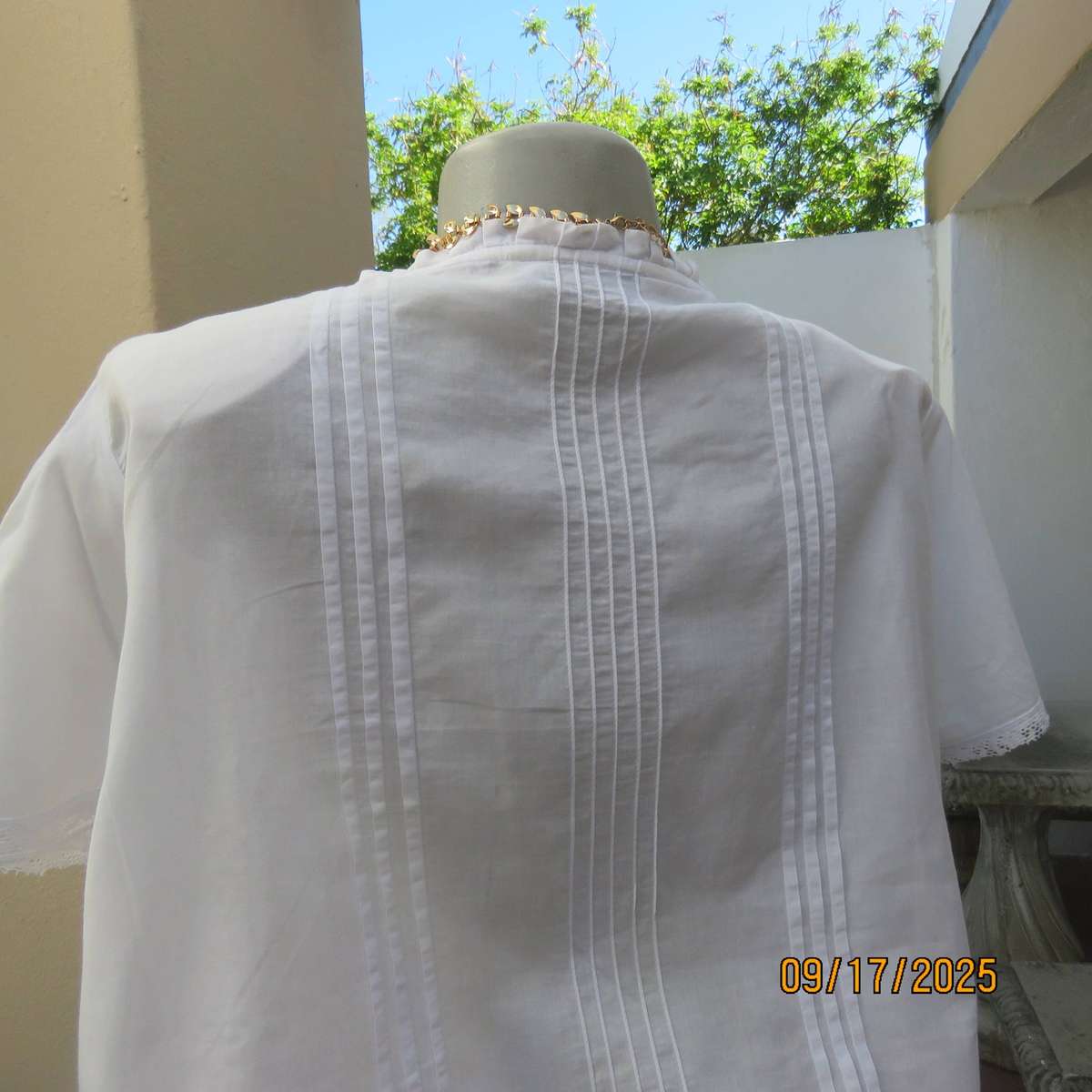PENNY C slip over white 100% cotton capped sleeve lace decorated top size 44