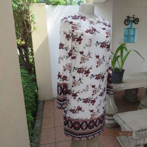 REAL Woman light cream with maroon-pink-peach stretch polyester long sleeve dress size 34