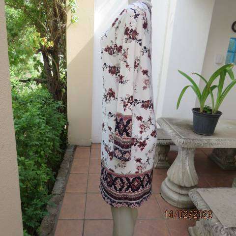 REAL Woman light cream with maroon-pink-peach stretch polyester long sleeve dress size 34
