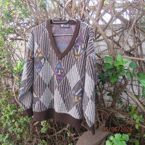 DINO MILANO men's long sleeve knitted pullover sweater in brown with diamond pattern, size L