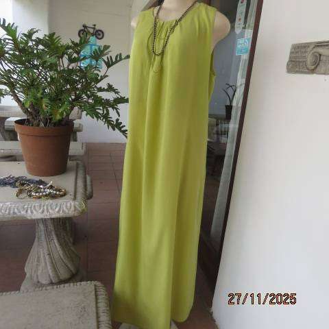 WOOLWORTHS cool chartruse green maxi sleeveless dress in poly-rayon size 40