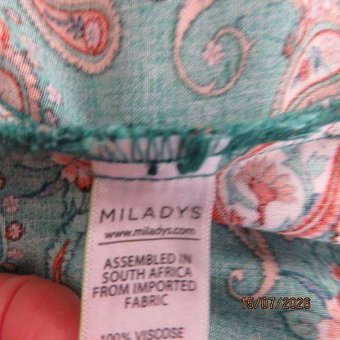 MILADY'S jade short sleeve dress with rust-white paisley print, V-neck, 3-button opening, size 40