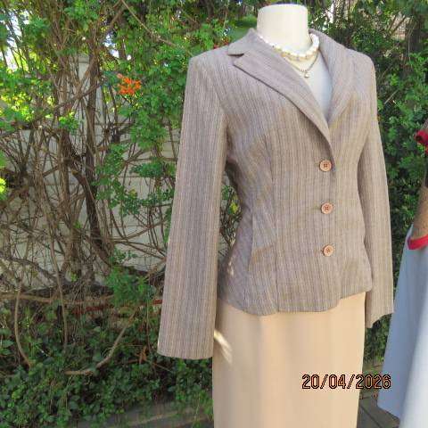 EXACT elegant tailored ladies long sleeve jacket in beige-brown vertical stripes size 32