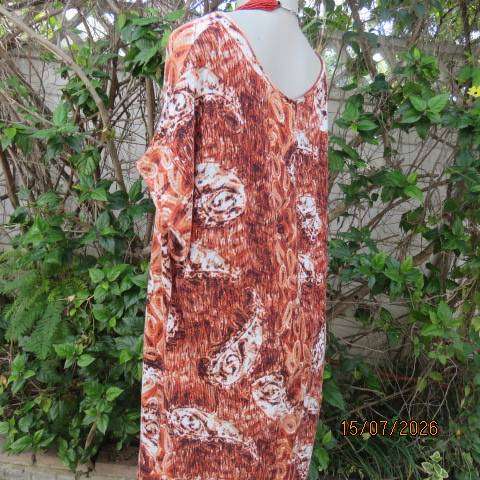 Paisley patterned rust and white with aqua accents long slip over stretch viscose top size 42-44