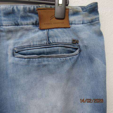 DANIEL HECHTER slim leg blue denim polycotton stretch men's jeans in size 40