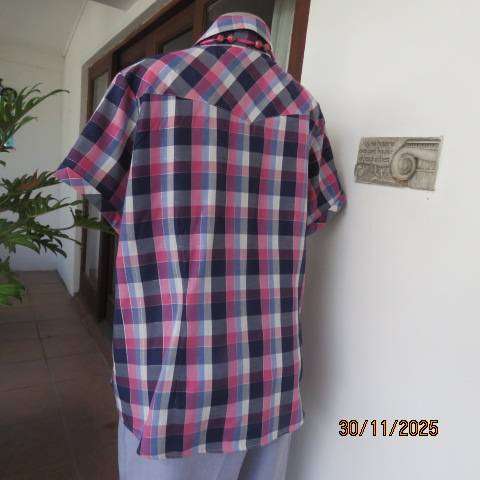 Checked pink-navy-mulberry-grey button down short sleeve shirt with silver thread. Size 44