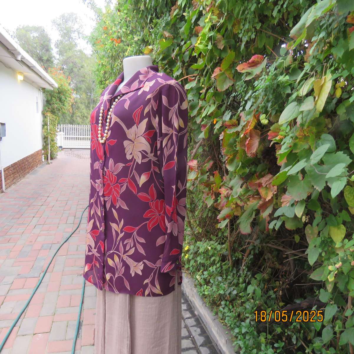 MERIEN HALL  long cuffed sleeve red wine colour button down top. Rust-ecru flowers. Size 38