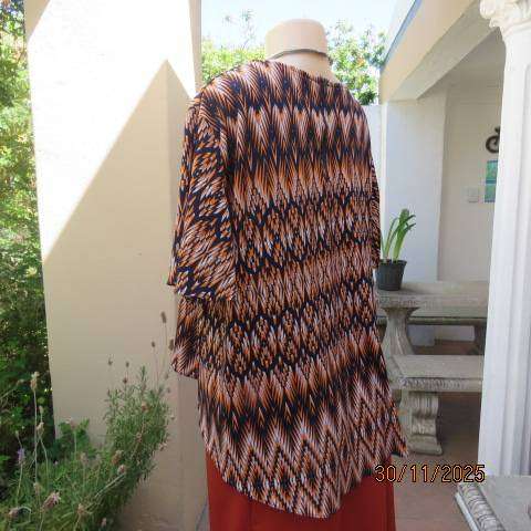 Bohemian Chic navy-orange-white horizontal printed bell sleeve polyester stretch top. Size 44