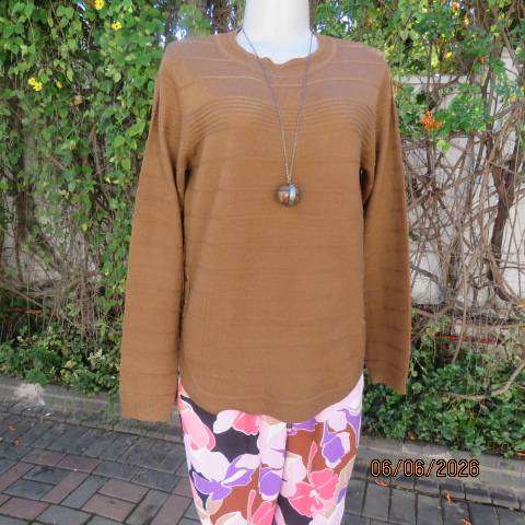IDENTITY gingerbread brown acrylic knit jumper with horizontal pattern, size 36