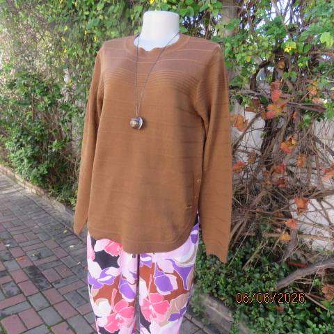 IDENTITY gingerbread brown acrylic knit jumper with horizontal pattern, size 36