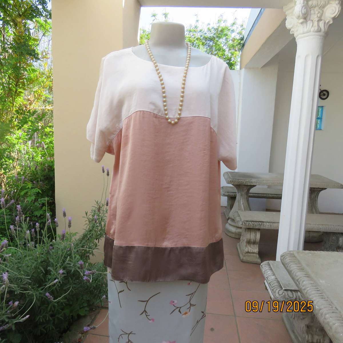 EXACT soft silky shiny slip over top in cream-peach and ecru. Tiny cut-on sleeves. Size 44