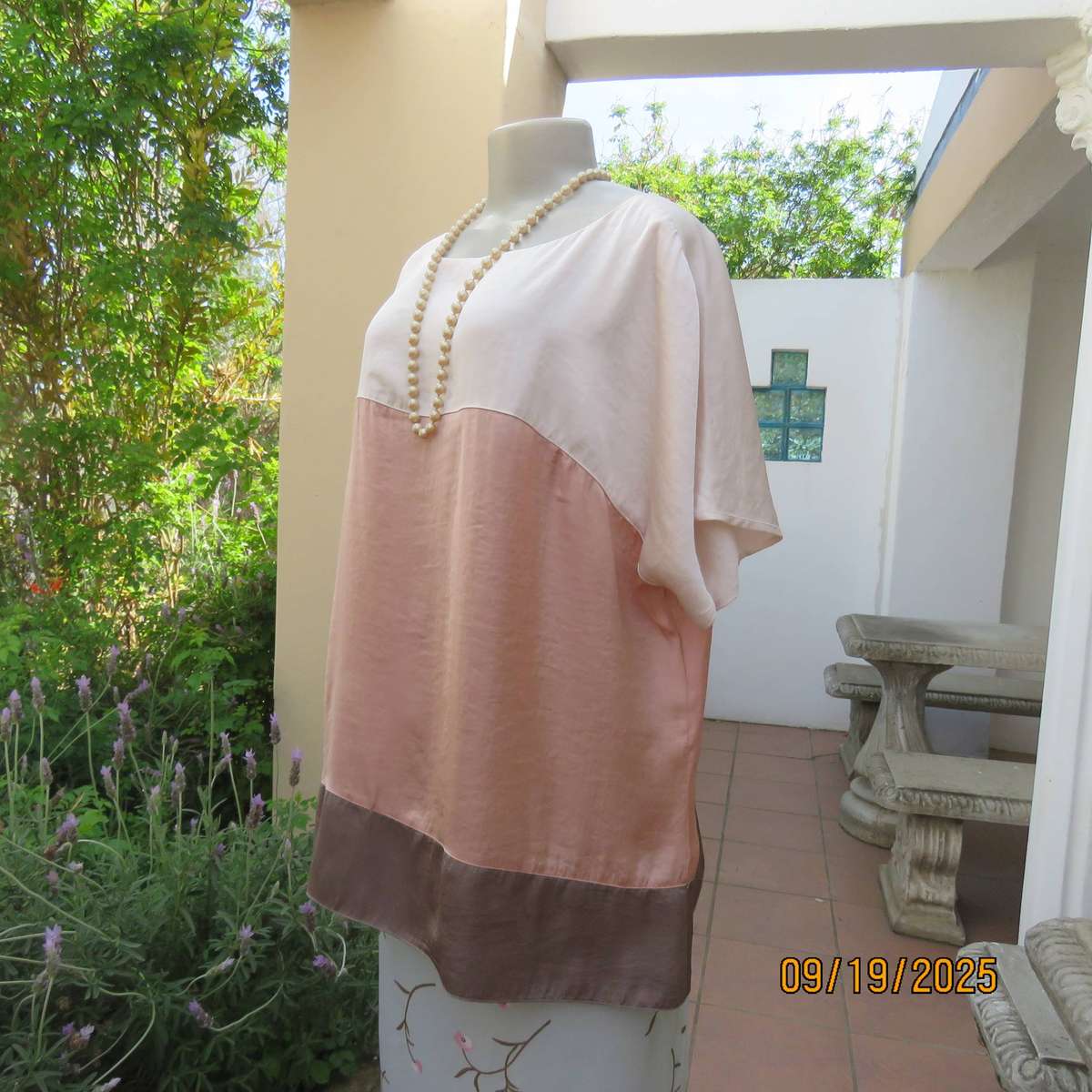 EXACT soft silky shiny slip over top in cream-peach and ecru. Tiny cut-on sleeves. Size 44