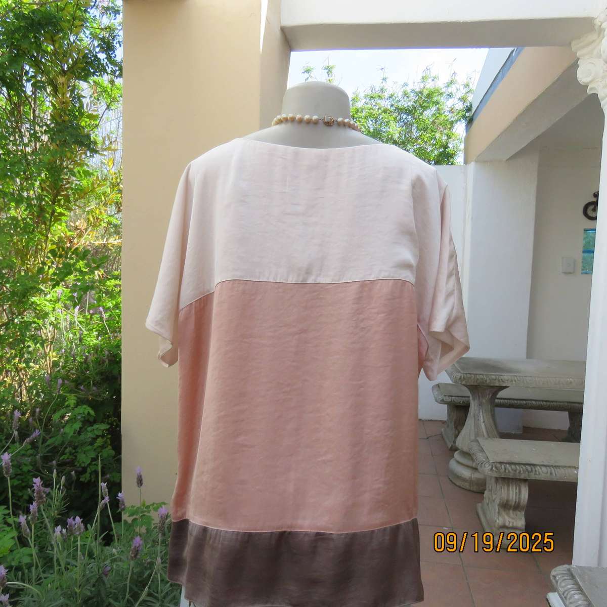 EXACT soft silky shiny slip over top in cream-peach and ecru. Tiny cut-on sleeves. Size 44