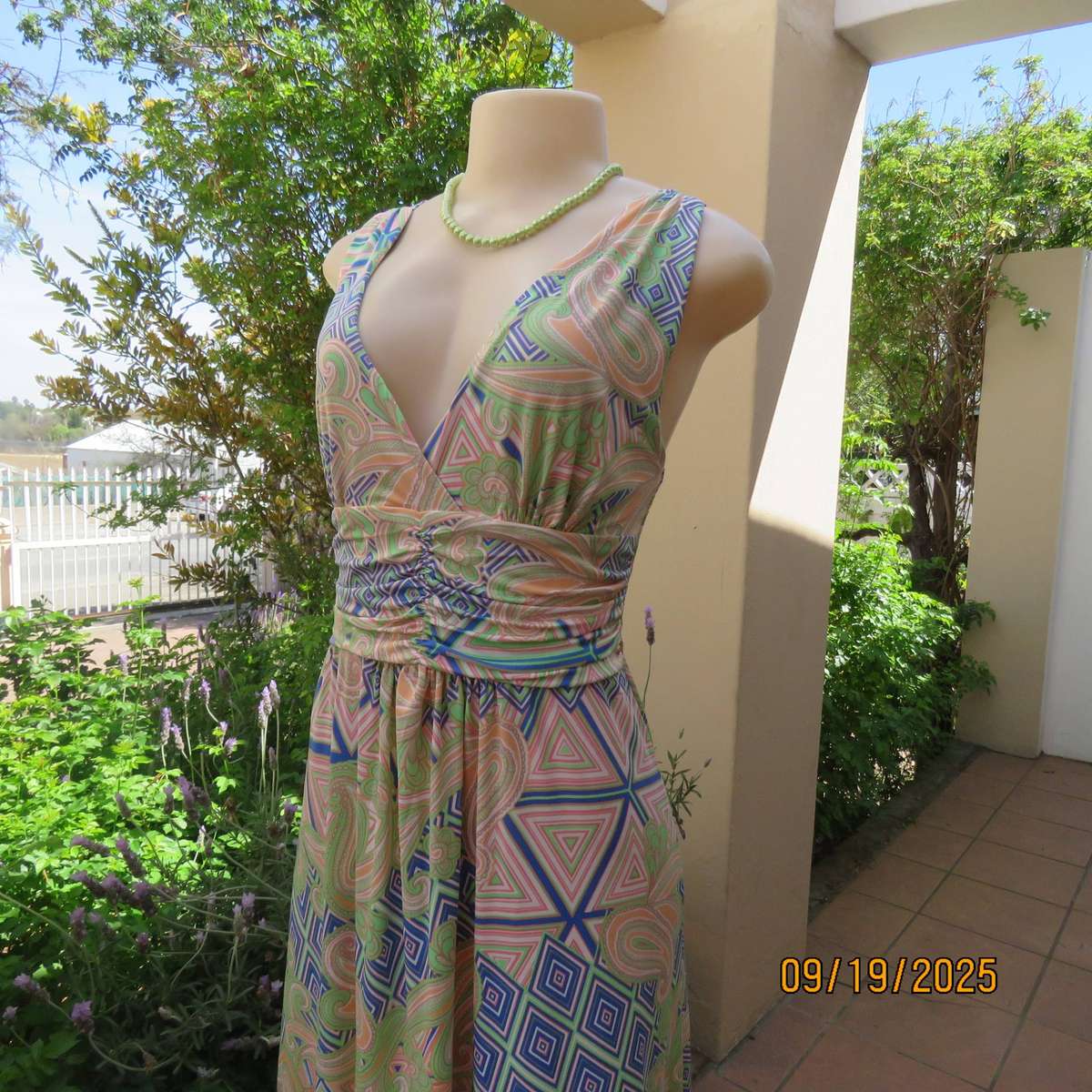 MY STYLE stretch polyester maxi dress. Paisley patterned. Bohemian print. Size 36