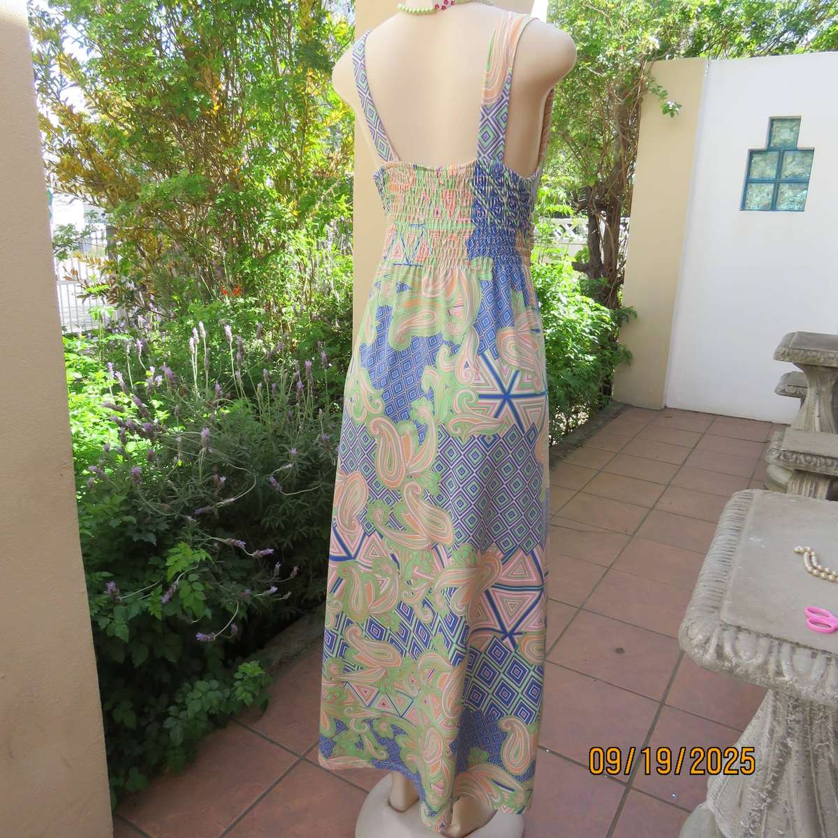 MY STYLE stretch polyester maxi dress. Paisley patterned. Bohemian print. Size 36