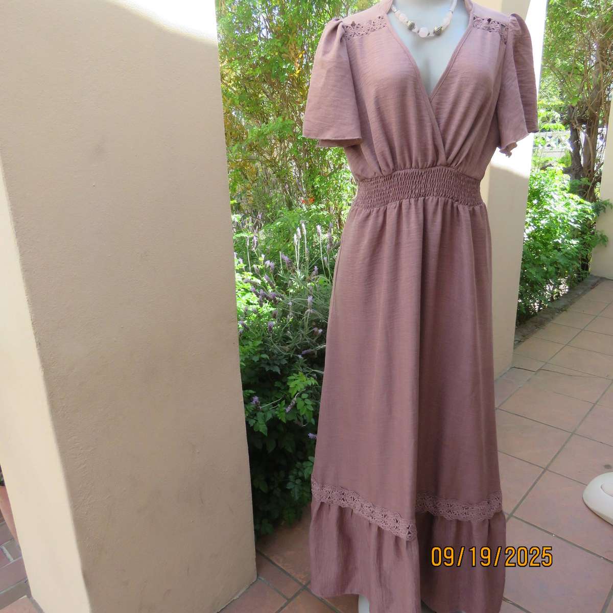 SHEIN maxi old rose pink poly-rayon dress empire style. Flare capped sleeves. Size 38