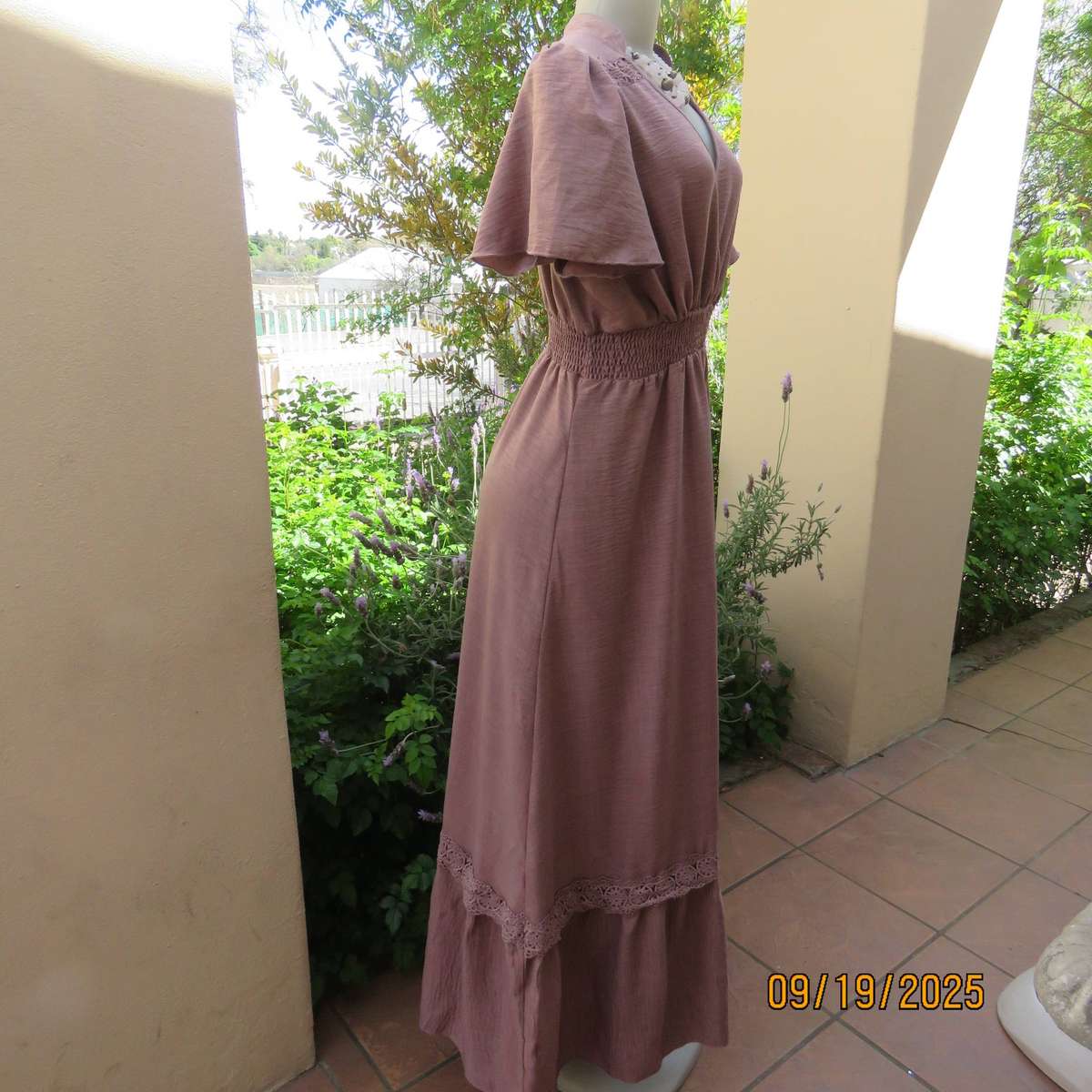 SHEIN maxi old rose pink poly-rayon dress empire style. Flare capped sleeves. Size 38