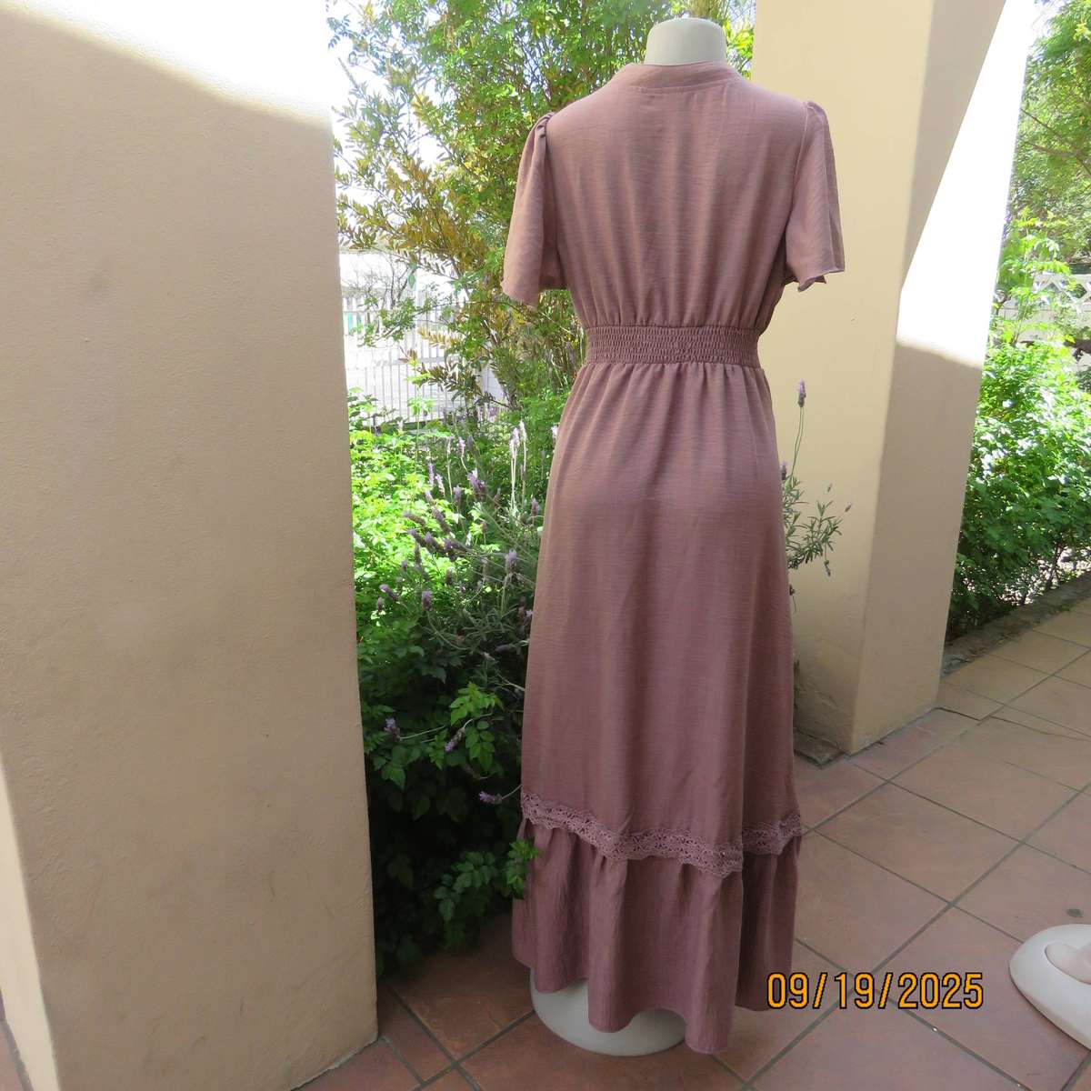 SHEIN maxi old rose pink poly-rayon dress empire style. Flare capped sleeves. Size 38