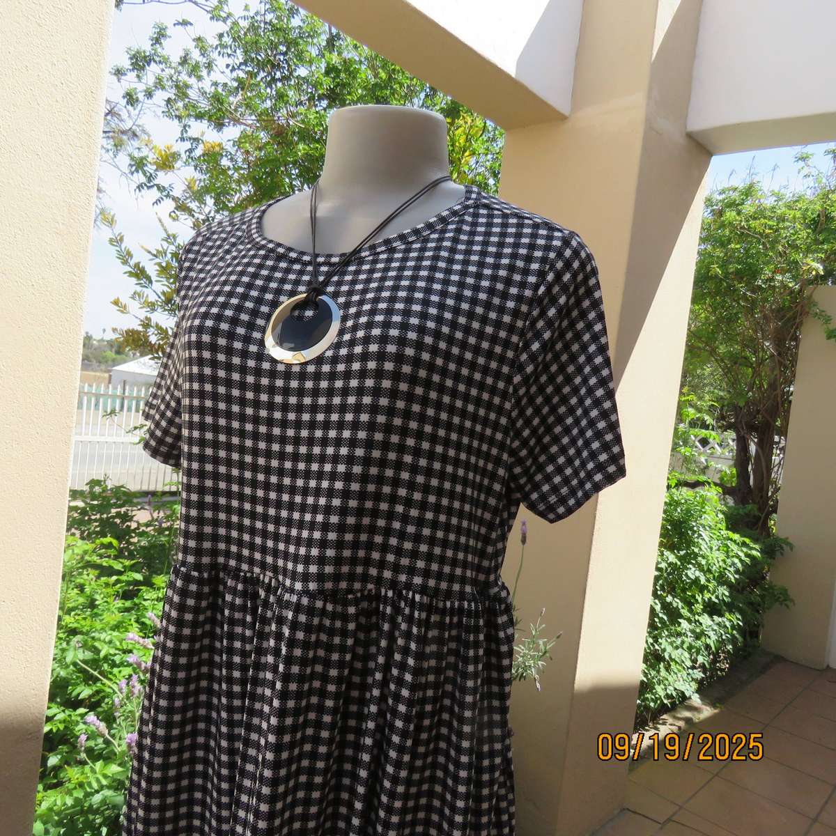 REAL Woman black-white gingham stretch polyester empire waist dress size 36.