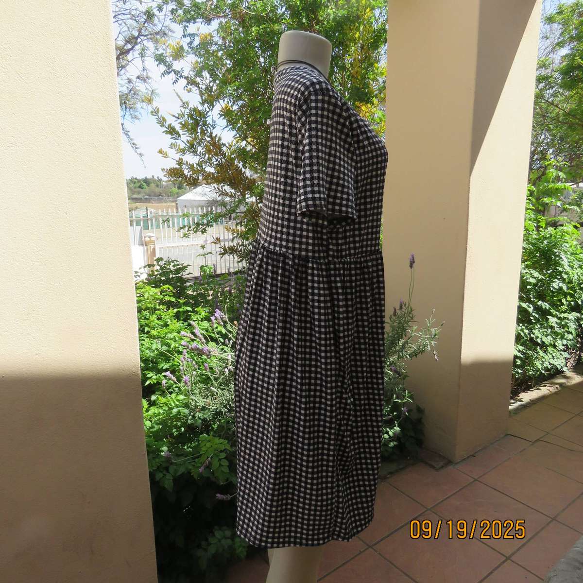 REAL Woman black-white gingham stretch polyester empire waist dress size 36.